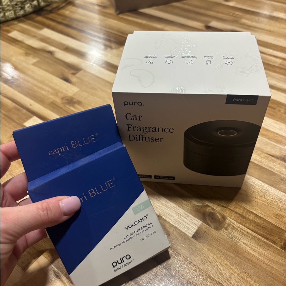 Pura Car Fragrance Diffuser with Capri Blue Volcano Refill
